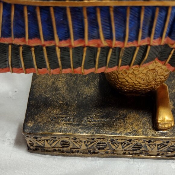 🎬 Ancient Egyptian Goddess Isis Open Wings Statue - Picture 8 of 9